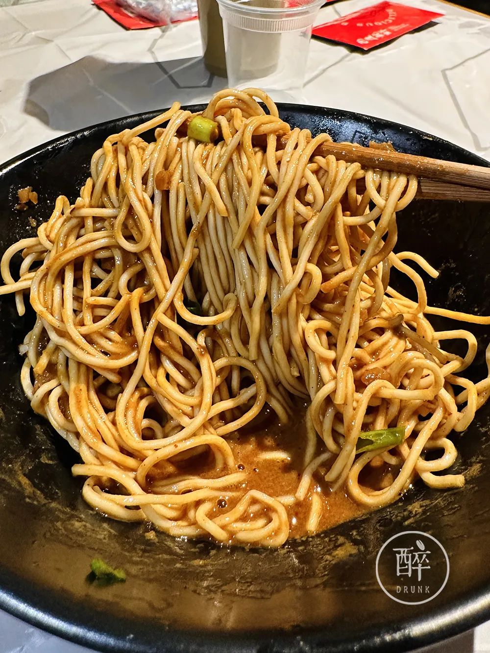 DƬ